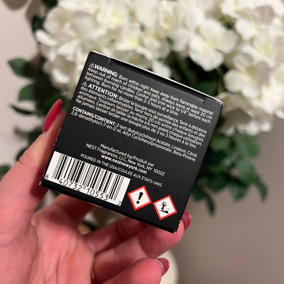 NEST NEW YORK • SCENTED CANDLE • NEW YORK - Picture 3 of 6